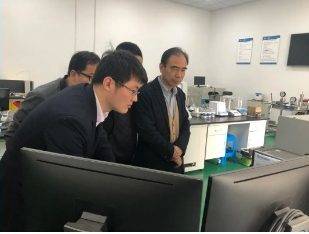 国家纳米工程中心常务副主任崔大祥教授一行莅临开云手机站官网现场考察